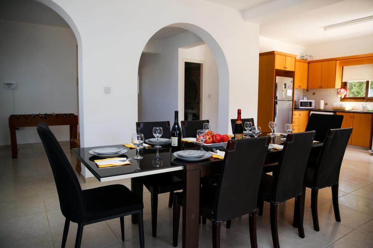 Villa Lambriana Peyia Bagian luar foto
